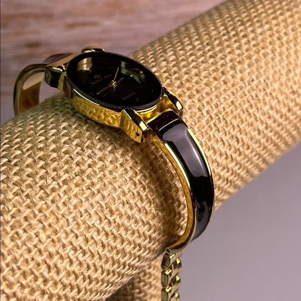 Bella & Rose Gold and Black Quartz Watch Not tested